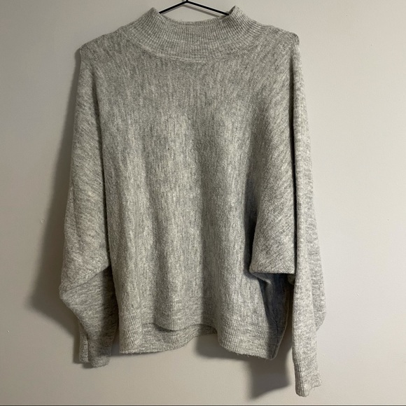 H&M Sweaters - H&M Grey Sweater (Size L)
